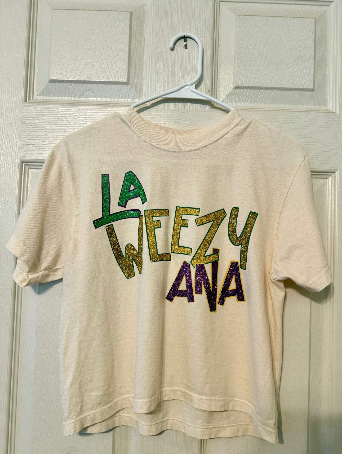 La Weezy Ana (Comfort Colors - Crop)